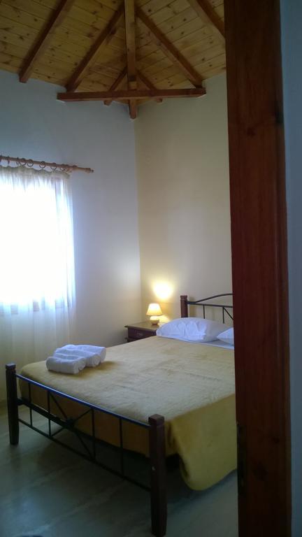 Sipsas Villas Koróni Pokoj fotografie